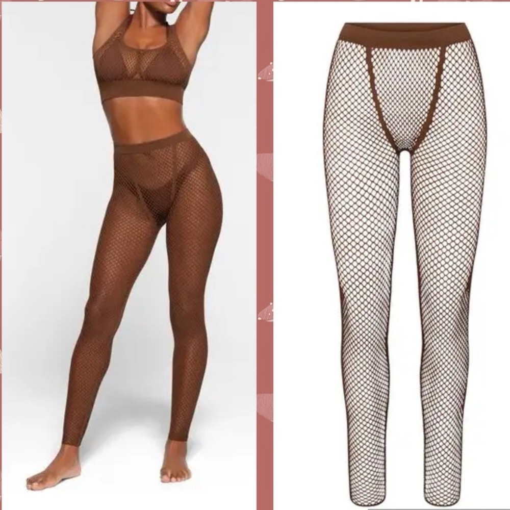 4X Skims Army Warp Knit Leggings.  Color is Oxide (rich brown) feetless fishnets